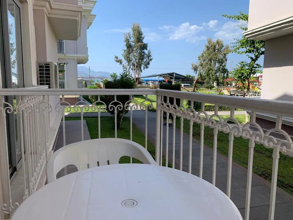 Defne Beach Suites Fethiye Apartamento